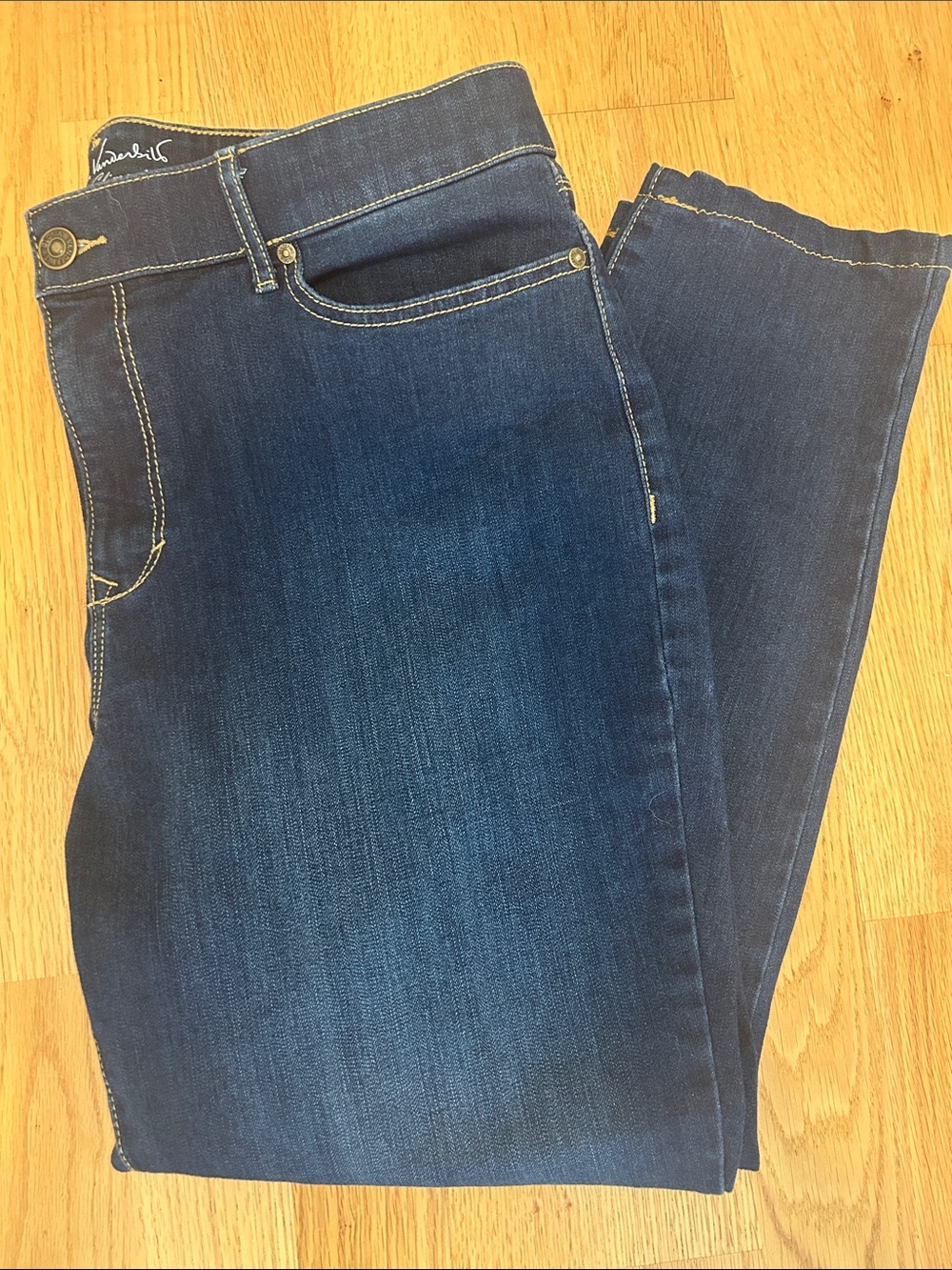 Gloria Vanderbilt All-Around Slimming Effect Curvy Dark Blue  Jeans